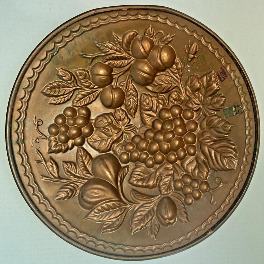 Vintage Peerage Brass Plate Wall Hanging Made in England 14” Embossed Repoussé